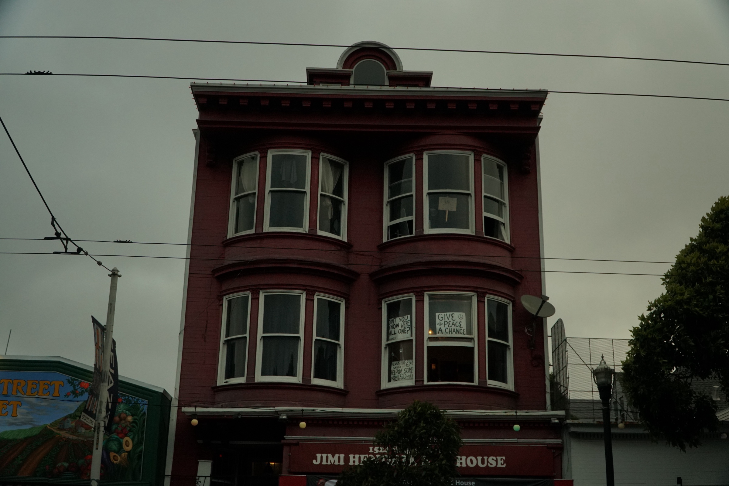 Second Hendrix House photograph